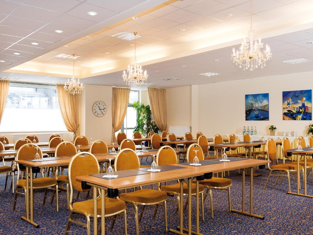 Victor'S Residenz-Hotel Saarlouis Exteriör bild